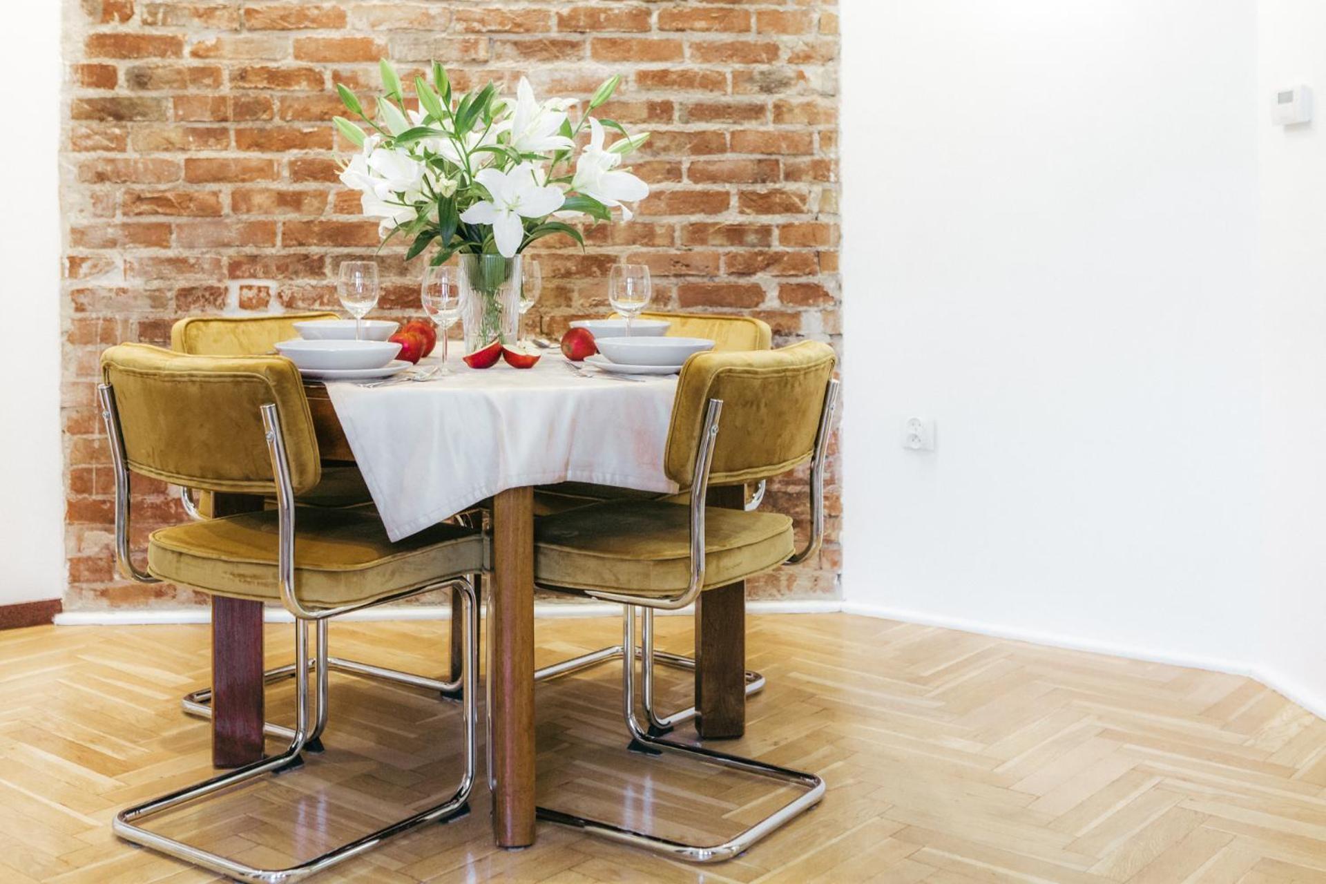 Oomph Vintage 2Br Gem Steps From Politechnika Apartment Warsaw Luaran gambar