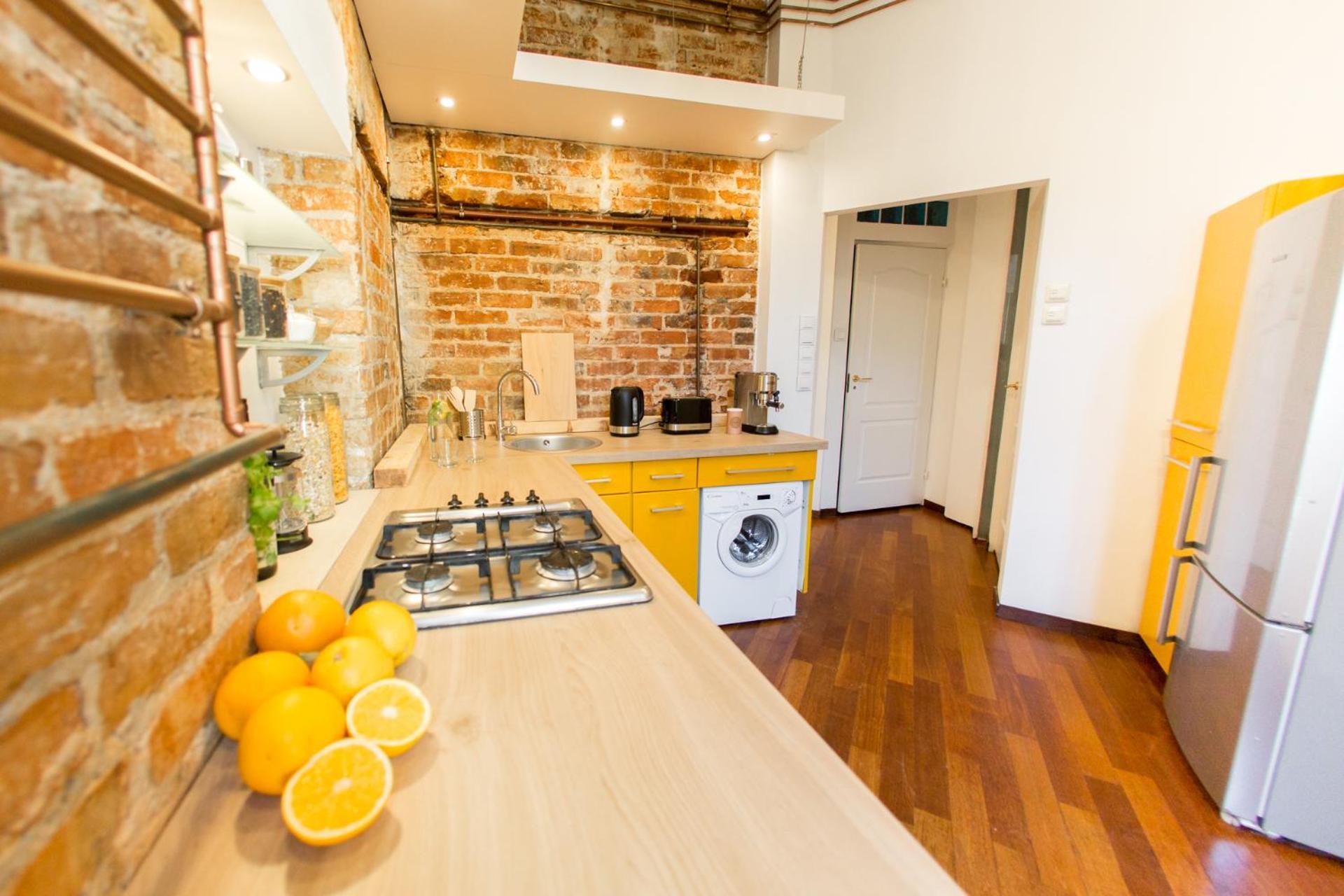 Oomph Vintage 2Br Gem Steps From Politechnika Apartment Warsaw Luaran gambar